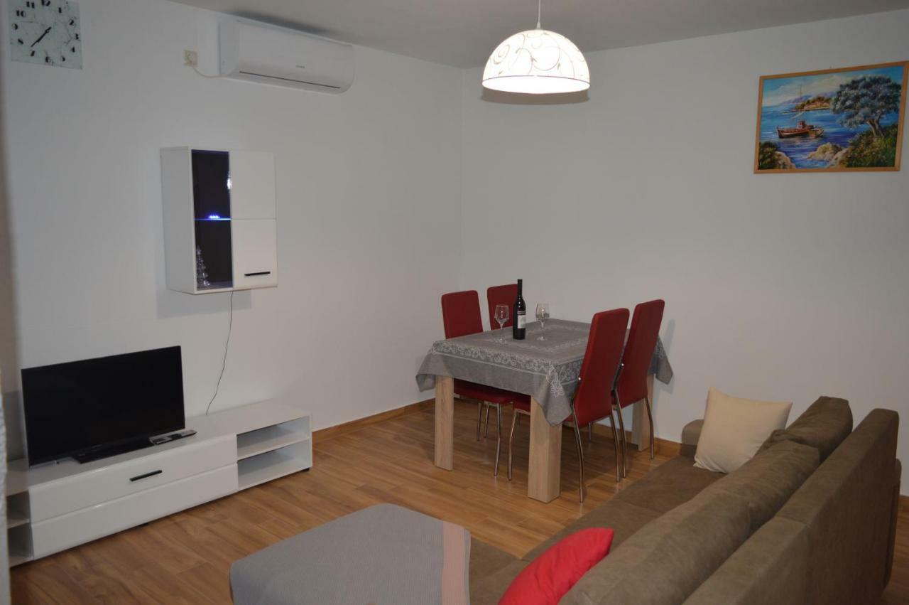 Ferienwohnung Fourm Bibinje Exterior foto
